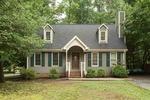 601 Valley Dr, Durham, NC 27704 photo 1