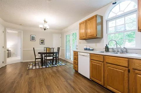601 Valley Dr, Durham, NC 27704 photo 8