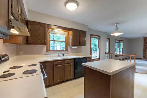 110 E Skyhawk Dr, Cary, NC 27513 photo 3
