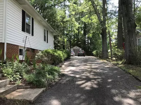 1108 E Oak Dr, Durham, NC 27712 photo 2