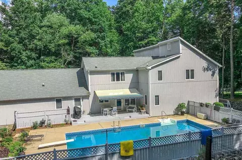 6407 Craig Rd, Durham, NC 27712 photo 4