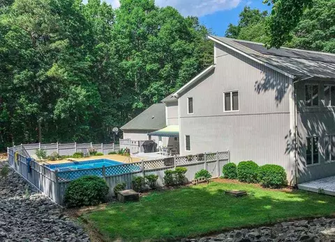 6407 Craig Rd, Durham, NC 27712 photo 3