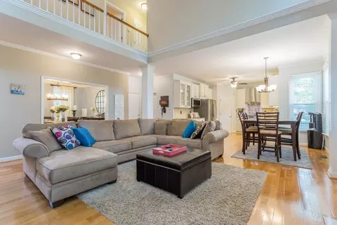 414 Loblolly Dr, Durham, NC 27712 photo 2