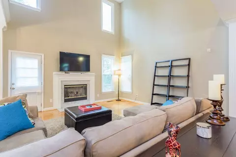 414 Loblolly Dr, Durham, NC 27712 photo 4