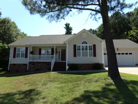 204 Patterdale Pl, Benson, NC 27504 photo 3