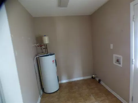 525 Commonwealth St, Durham, NC 27703 photo 6