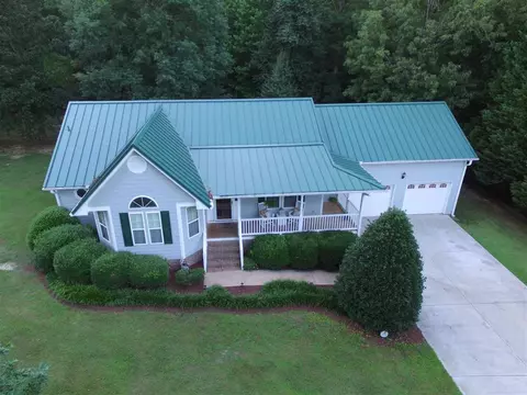1035 E Justin Dr, Garner, NC 27529 photo 1