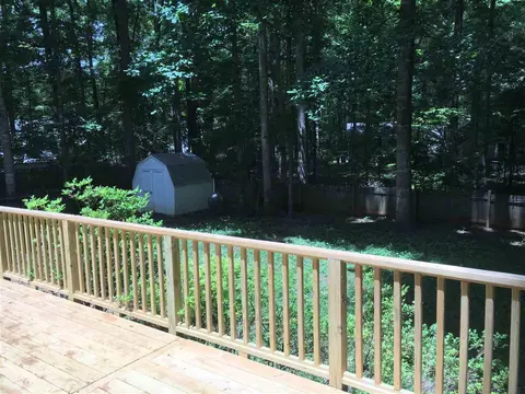 604 Valley Dr, Durham, NC 27704 photo 2
