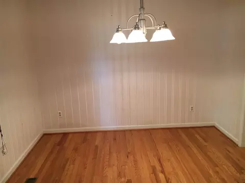 604 Valley Dr, Durham, NC 27704 photo 5