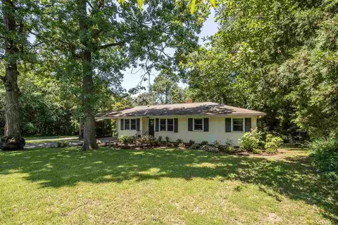 210 White Oak Dr, Durham, NC 27707 photo 2