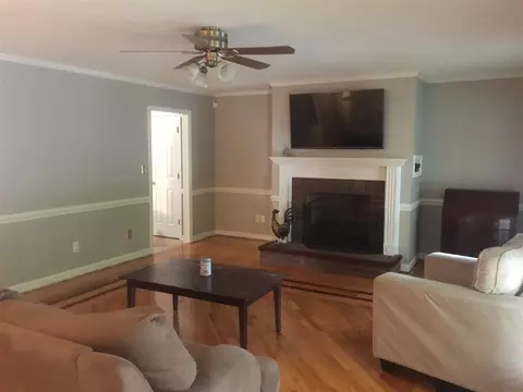 305 Marlowe Ct, Dunn, NC 28334 photo 2