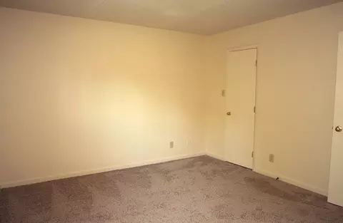 2701 Ramblegate Ln, Durham, NC 27705 photo 8