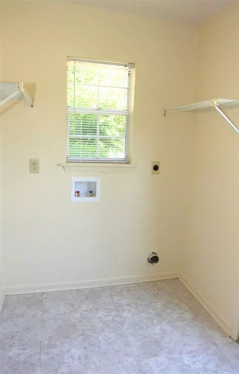 2701 Ramblegate Ln, Durham, NC 27705 photo 13