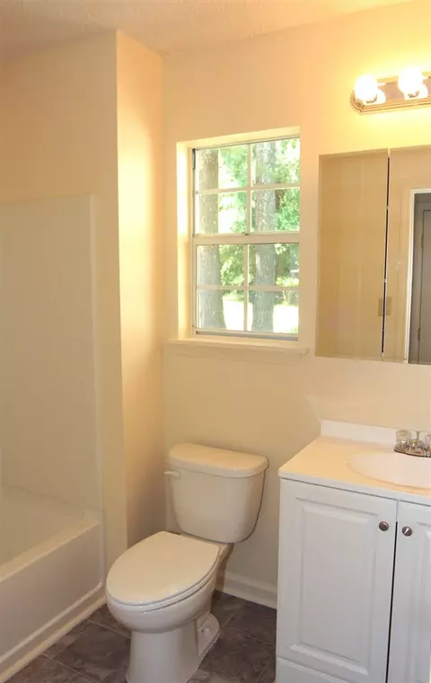 2701 Ramblegate Ln, Durham, NC 27705 photo 9