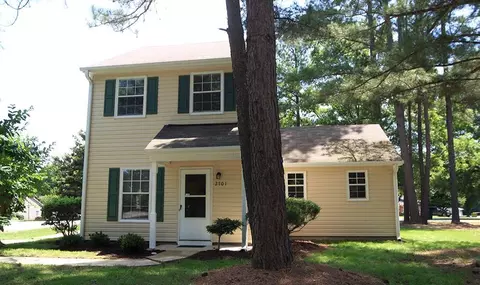2701 Ramblegate Ln, Durham, NC 27705 photo 2