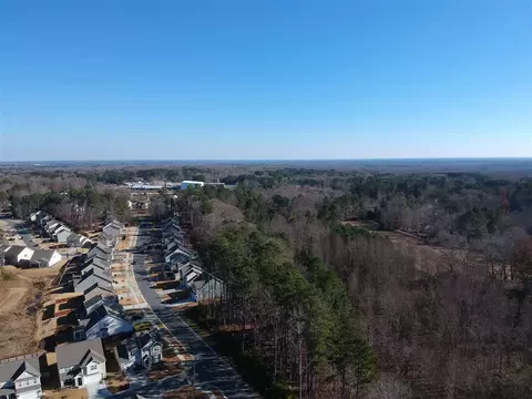 521 Walsenburg Dr, Durham, NC 27712 photo 2