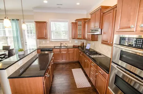 2004 Morehead Hill Ct, Durham, NC 27703 photo 9