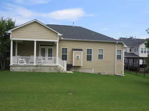 237 Hilliard Forest Dr, Cary, NC 27519 photo 2