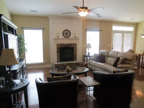 237 Hilliard Forest Dr, Cary, NC 27519 photo 8