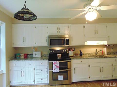 417 Bennett Dr, Selma, NC 27576 photo 9