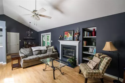 3910 Olde Coach Rd, Durham, NC 27707 photo 6