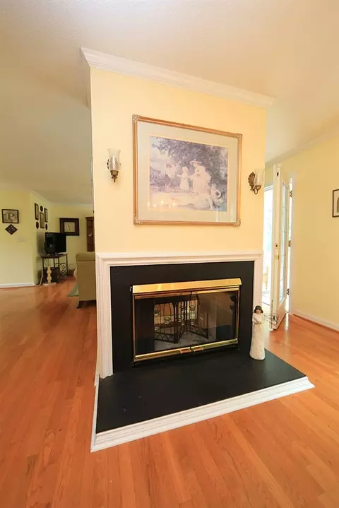 5712 Stardust Dr, Durham, NC 27712 photo 5