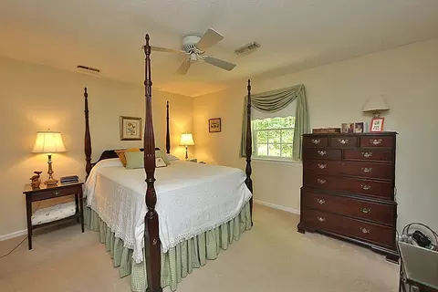16 Barrington Pl, Durham, NC 27705 photo 10