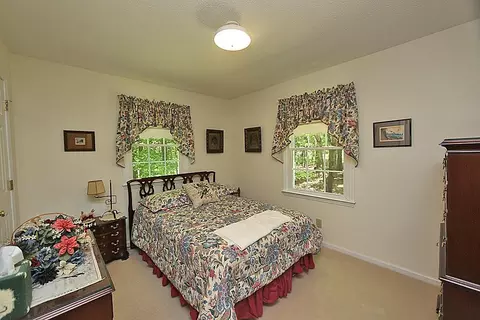 16 Barrington Pl, Durham, NC 27705 photo 8