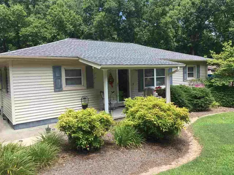 214 Hocutt Rd, Durham, NC 27703 photo 1