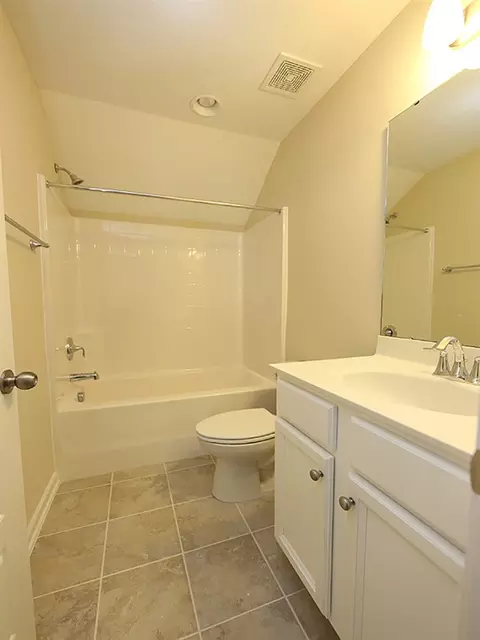 1139 Metropolitan Dr, Durham, NC 27713 photo 17
