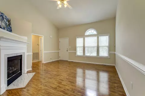 252 Dullis Cir, Garner, NC 27529 photo 2