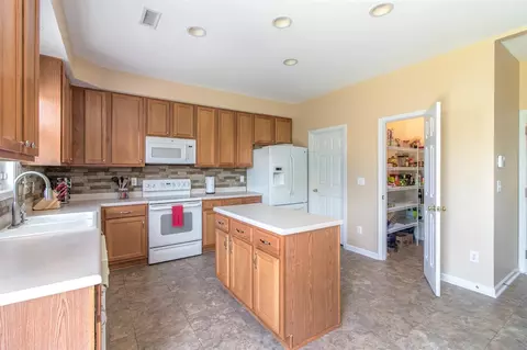 2010 Cedar Grove Dr, Durham, NC 27703 photo 11