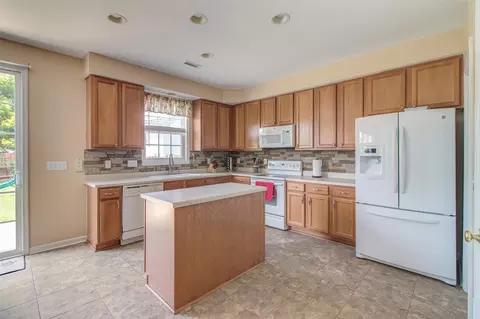 2010 Cedar Grove Dr, Durham, NC 27703 photo 9