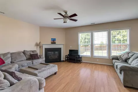 2010 Cedar Grove Dr, Durham, NC 27703 photo 6