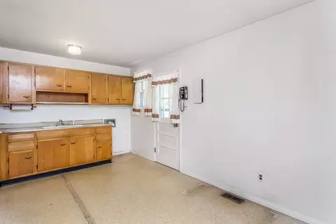 3432 Apache Dr, Raleigh, NC 27609 photo 8