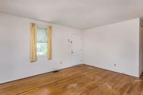 3432 Apache Dr, Raleigh, NC 27609 photo 4