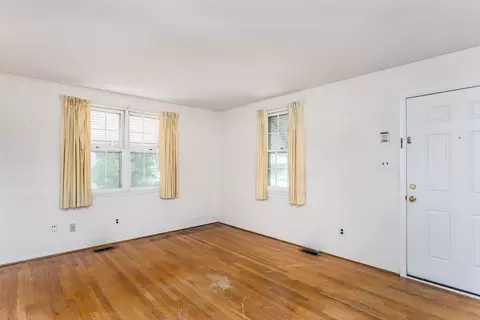 3432 Apache Dr, Raleigh, NC 27609 photo 5
