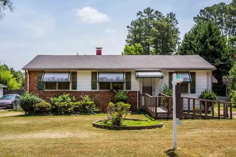 3432 Apache Dr, Raleigh, NC 27609 photo 1