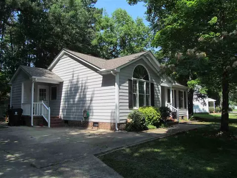 4005 Omer Ln, Durham, NC 27703 photo 3