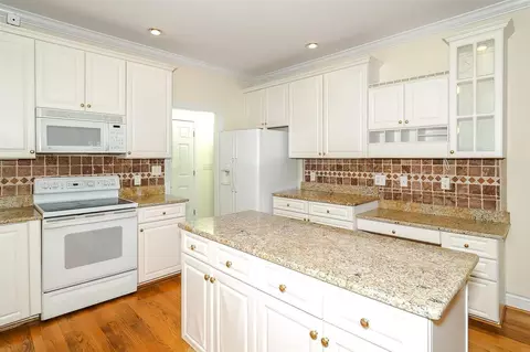 115 Wheatsbury Dr, Cary, NC 27513 photo 8