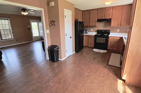 107 Gray Ghost St, Benson, NC 27504 photo 9