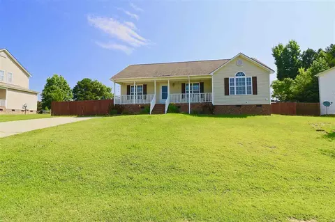 107 Gray Ghost St, Benson, NC 27504 photo 1