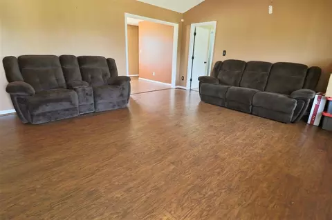 107 Gray Ghost St, Benson, NC 27504 photo 3