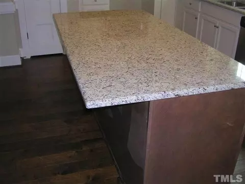 24 Edwin Ln, Smithfield, NC 27577 photo 2