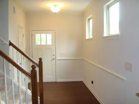 613 Poplar St, Durham, NC 27703 photo 4