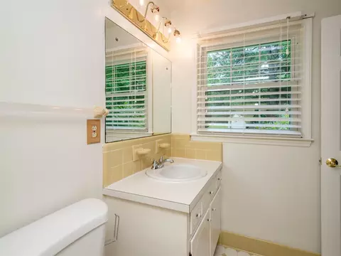 931 Clarion Dr, Durham, NC 27705 photo 8