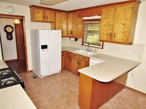 6502 Leesville Rd, Durham, NC 27703 photo 4