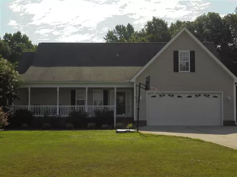 725 Olivia Way, Selma, NC 27576 photo 1