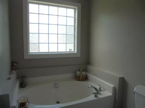 725 Olivia Way, Selma, NC 27576 photo 11
