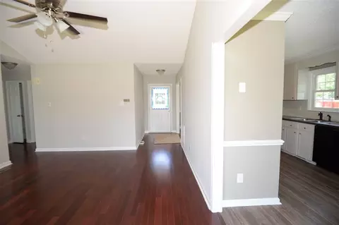 104 Creekstone Dr, Benson, NC 27504 photo 9